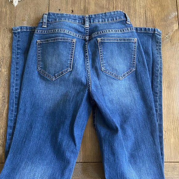 Victoria Secret Landon Jean - Picture 2 of 2